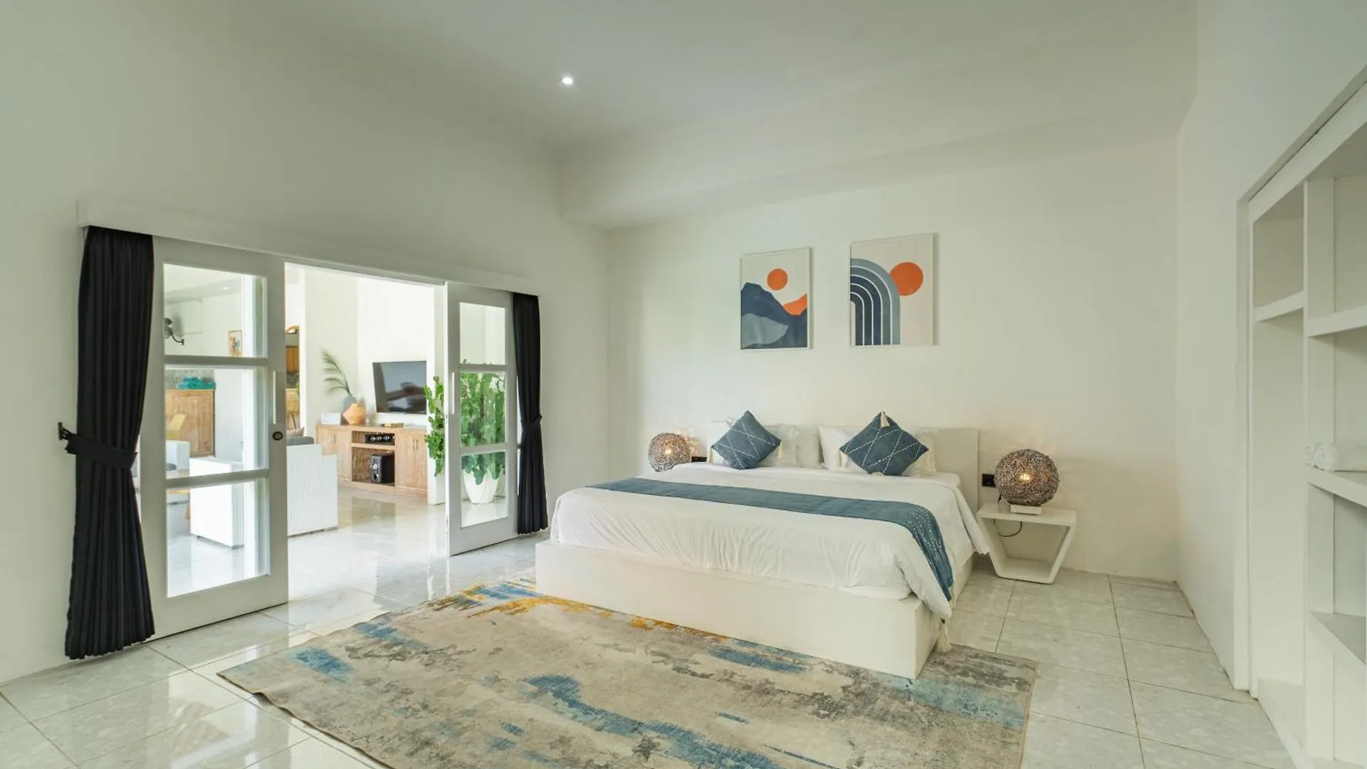 Modern 3 Bedrooms Villa Beach Walking Distance Seminyak